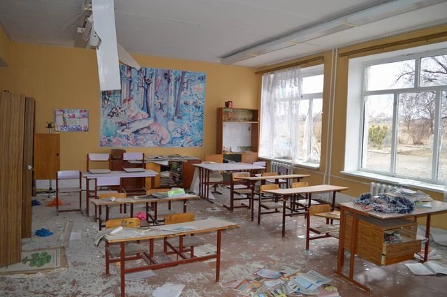 На Донбассе началось "школьное" перемирие