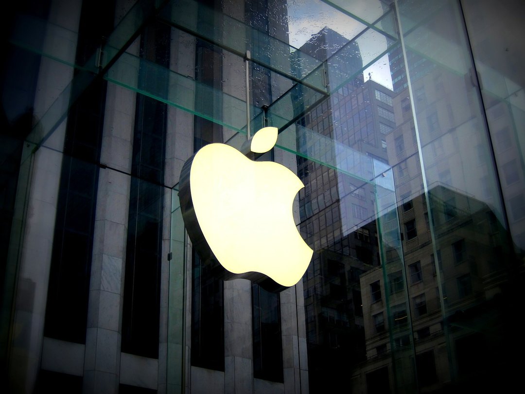 В Apple сообщили о дефектах в iPhone X і MacBook Pro