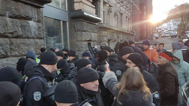 В Киеве задержали помощника Надежды Савченко
