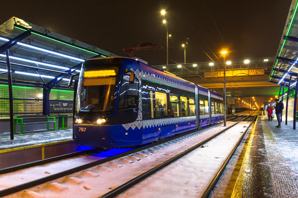 Ремонт линии скоростного трамвая в Киеве продлили до 18 декабря