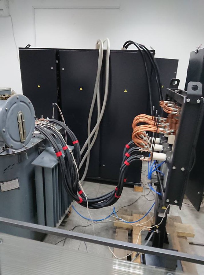 Специалисты НПП «Электромаш» произвели отладку автоматического стенда испытаний и проверки силовых трансформаторов нового поколения.