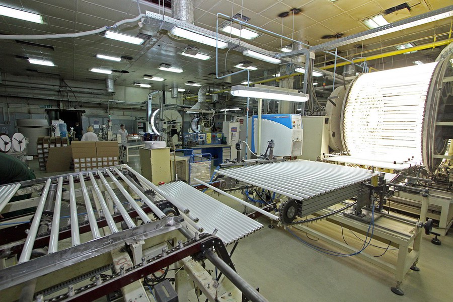 «ЛЕДВАНС» завершил реализацию инвестиционного проекта по перевооружению стекловаренной печи на заводе в Смоленске